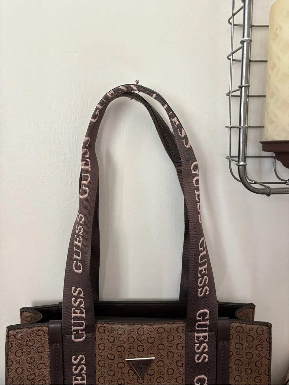 Guess 2 Purse Lot-Mocha/Pink  Oxnard Tote Purse & Pink El Dorado Crossbody Purse